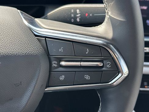 Used 2026 Chevrolet Equinox EV LT FWD image 22