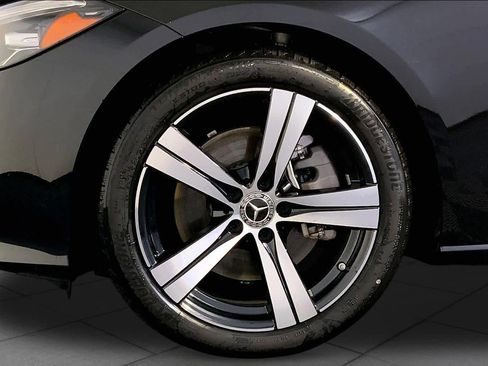Used 2023 Mercedes-Benz C 300 4MATIC Sedan image 11