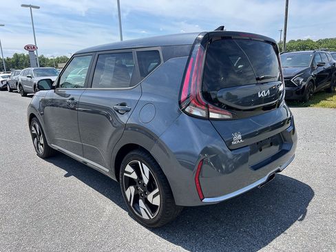Used 2023 Kia Soul GT-Line FWD image 3