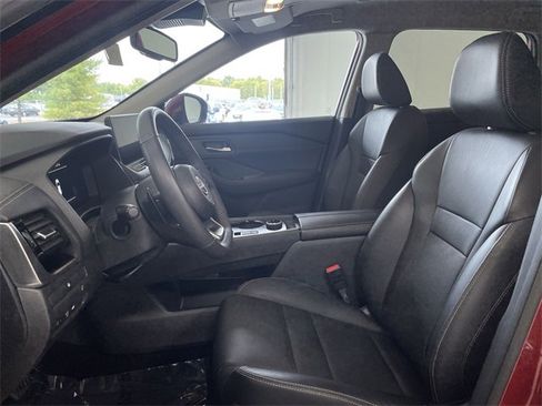 Certified 2024 Nissan Rogue SL image 22