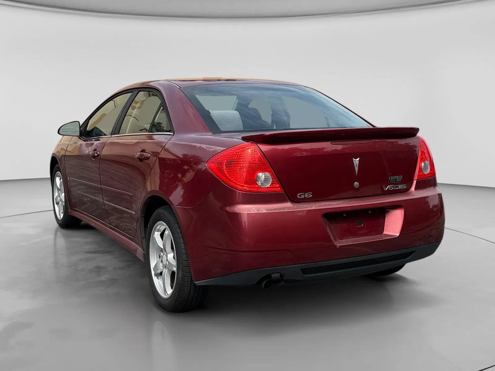Used 2009 Pontiac G6 Sedan w/ Sport Package 2 FWD image 3