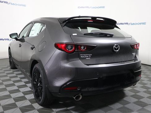 New 2026 MAZDA MAZDA3 Hatchback w/Premium Plus Pkg image 7