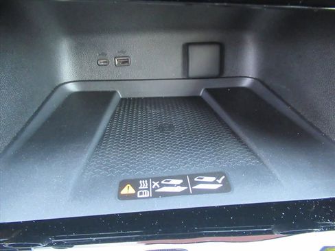 Used 2024 Chevrolet Traverse RS w/ LPO, Floor Liner Package image 26