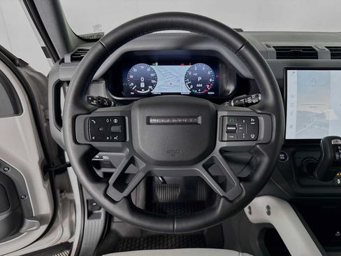 Used 2026 Land Rover Defender 110 S AWD/4WD image 12
