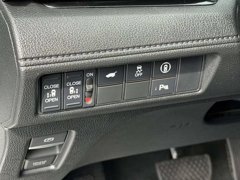 Certified 2024 Honda Odyssey Elite image 18