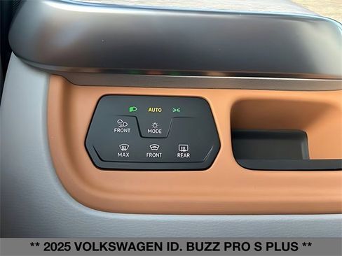 New 2025 Volkswagen ID. Buzz Pro S Plus image 24
