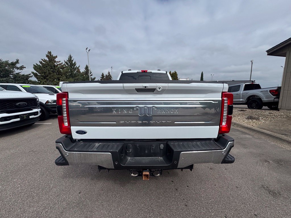 Used 2024 Ford F350 4x4 Crew Cab Super Duty image 9
