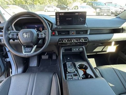 New 2026 Honda Pilot Elite image 19