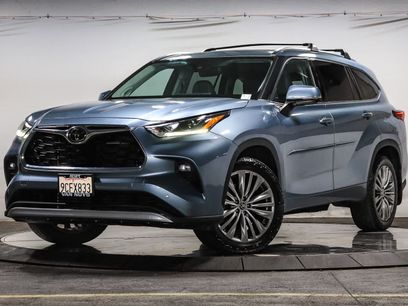 Used 2022 Toyota Highlander Platinum