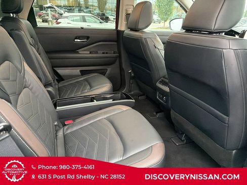 Certified 2023 Nissan Pathfinder Platinum AWD/4WD image 42
