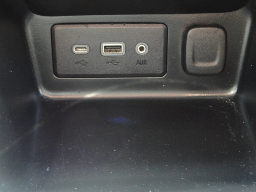 Used 2019 GMC Terrain SLE w/ Driver Convenience Package FWD image 28