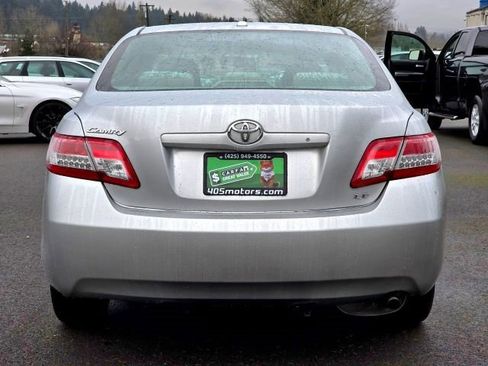 Used 2011 Toyota Camry LE image 6