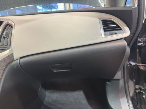 Used 2014 Buick Verano FWD image 24