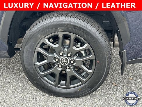 Used 2023 Toyota Sequoia Platinum image 29