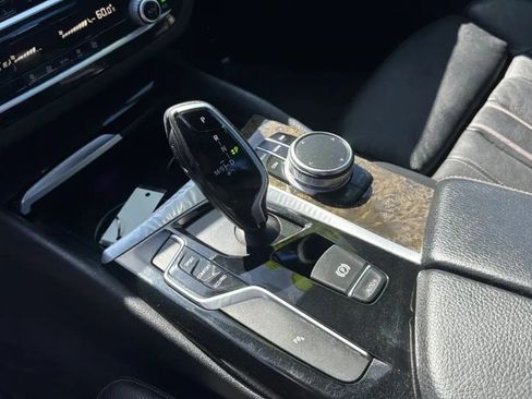Used 2017 BMW 530i RWD image 18