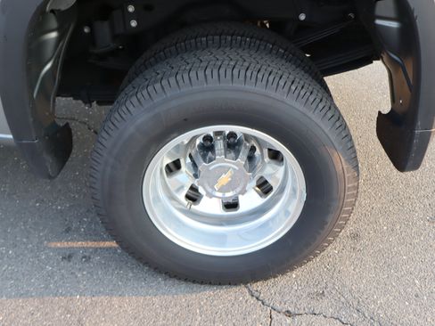 Used 2024 Chevrolet Silverado 3500 LTZ w/ LTZ Convenience Package AWD/4WD image 40