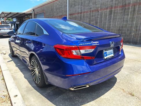 Used 2018 Honda Accord Sport image 6