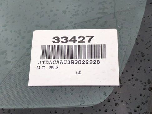 Used 2024 Toyota Prius XLE image 18