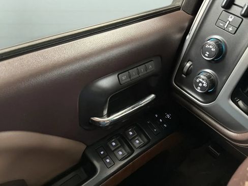 Used 2017 GMC Sierra 2500 SLT AWD/4WD image 15