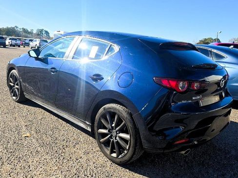 Used 2022 MAZDA MAZDA3 s image 2