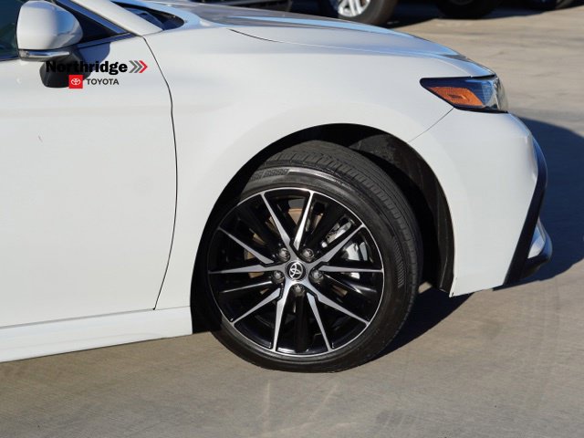 Used 2024 Toyota Camry SE w/ Convenience Package FWD image 8