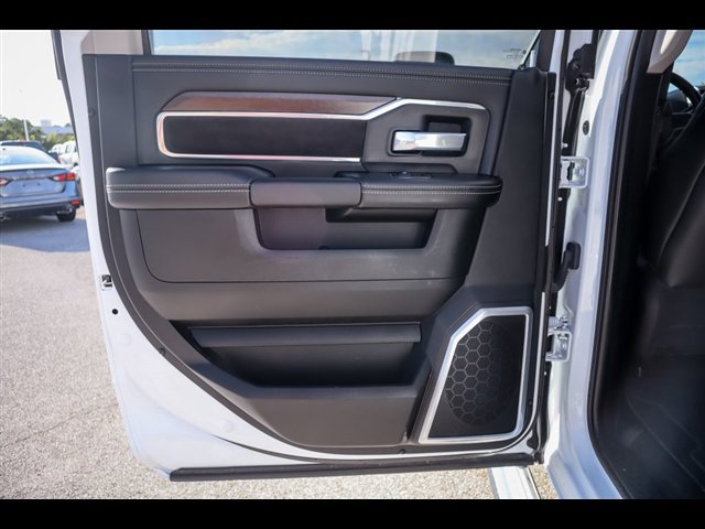 Used 2023 RAM 2500 Laramie AWD/4WD image 26