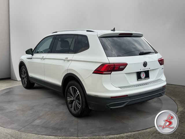 Used 2024 Volkswagen Tiguan Wolfsburg Edition AWD/4WD image 5