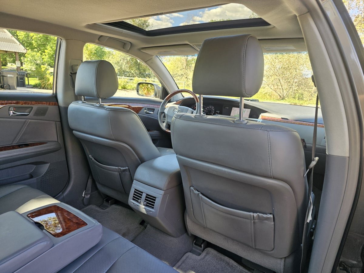 Used 2006 Toyota Avalon Limited FWD image 41