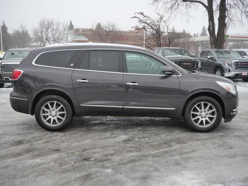 Used 2016 Buick Enclave Leather image 10