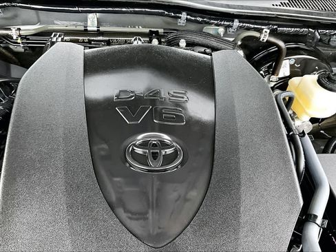 Certified 2023 Toyota Tacoma SR5 image 32