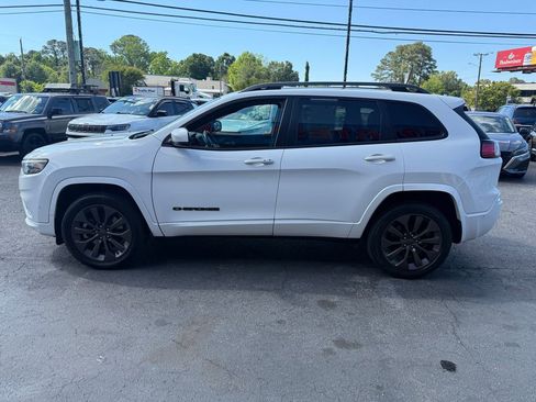 Used 2021 Jeep Cherokee High Altitude AWD/4WD image 9