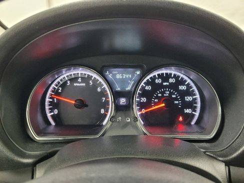 Used 2016 Nissan Versa SV w/ SV Appearance Package FWD image 23