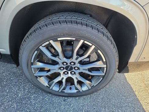 New 2026 GMC Acadia Denali Ultimate image 8