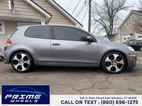 Used 2011 Volkswagen GTI 2-Door image 8