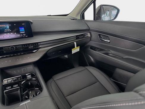 New 2025 Nissan Murano SV image 23