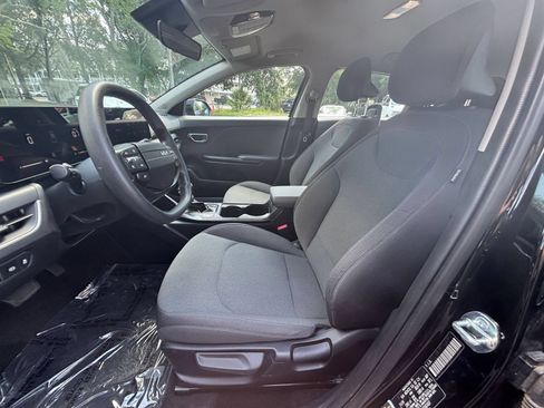 Used 2025 Kia K4 FWD image 25