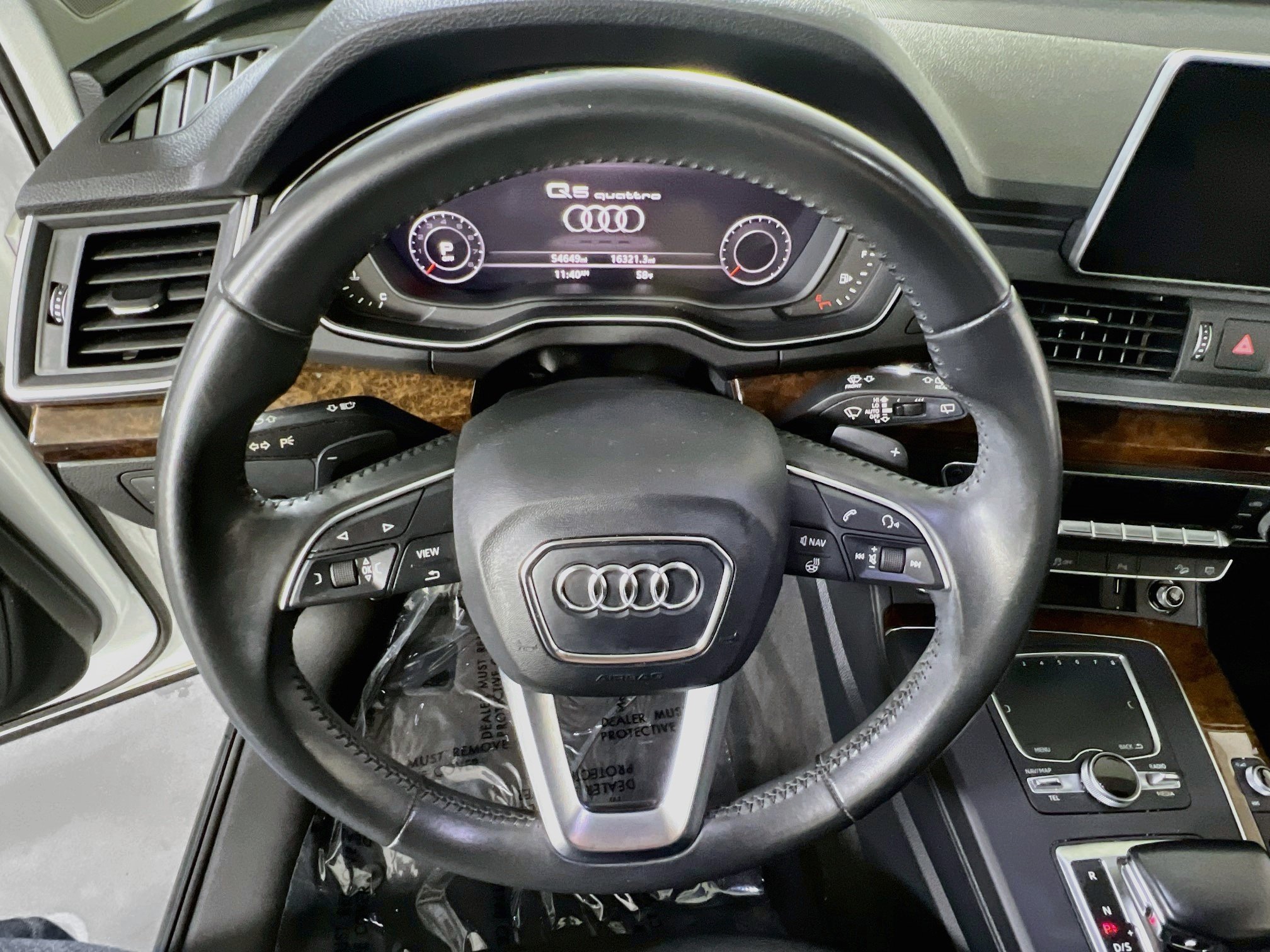 Used 2018 Audi Q5 2.0T Premium Plus w/ Premium Plus Package AWD/4WD image 11