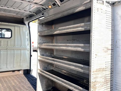 Used 2021 RAM ProMaster 2500 w/ Convenience Group FWD image 16