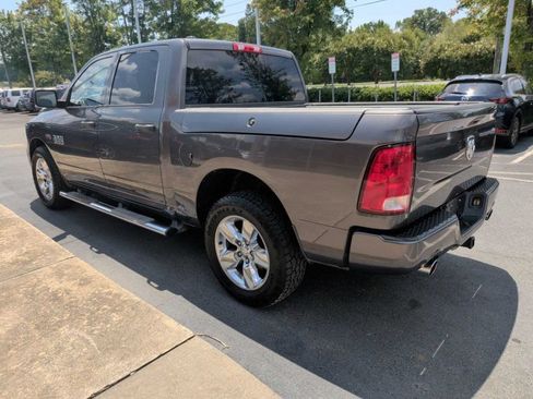 Used 2014 RAM 1500 Express RWD image 3
