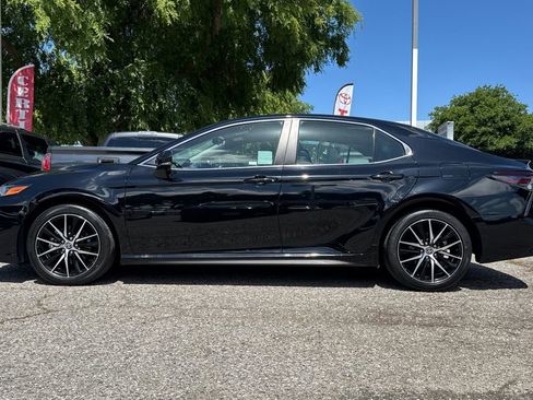 Certified 2023 Toyota Camry SE w/ Blackout Package (TMS) image 6
