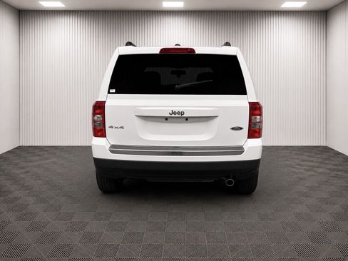 Used 2016 Jeep Patriot High Altitude AWD/4WD image 4