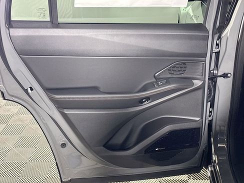 New 2026 Jeep Cherokee Limited image 19