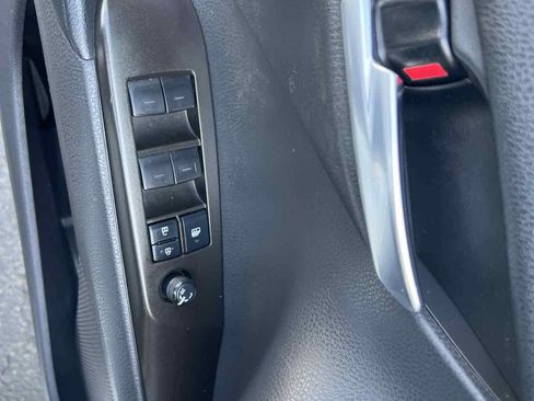 Used 2021 Toyota Camry SE w/ TRD Appearance Package (TMS) FWD image 13