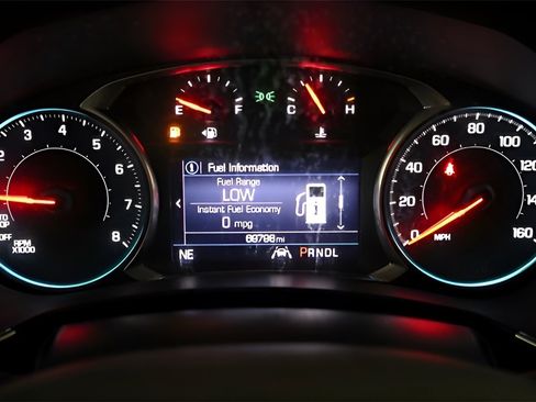 Used 2020 Chevrolet Equinox LT image 30