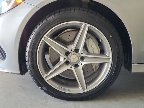Used 2015 Mercedes-Benz C 300 4MATIC Sedan image 15