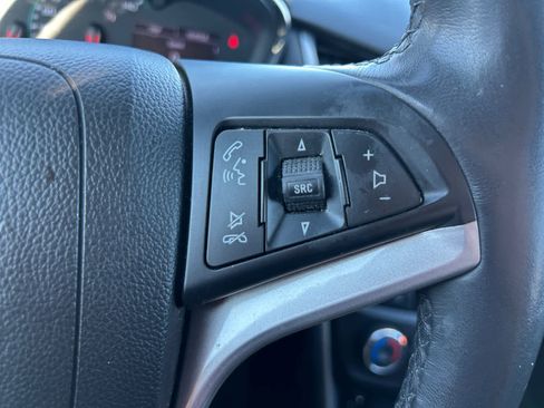 Used 2019 Chevrolet Trax LT w/ LT Convenience Package image 23