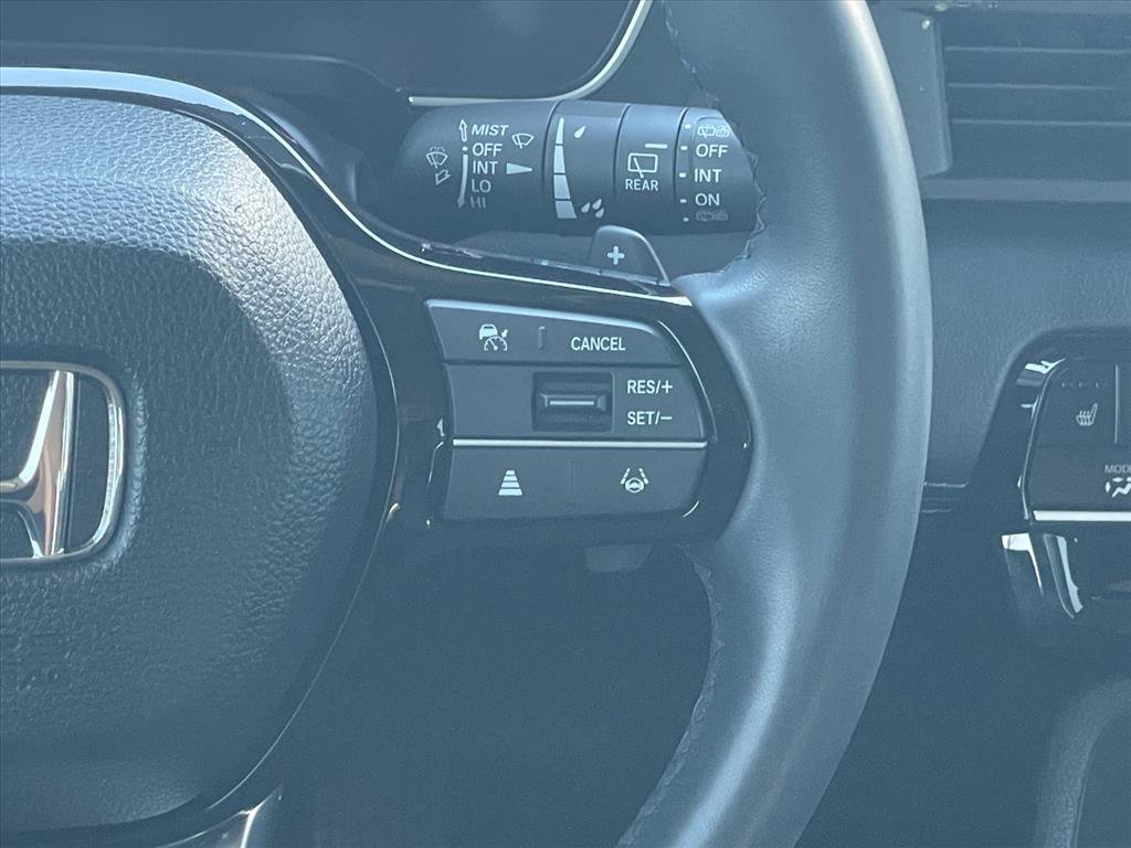 Used 2025 Honda Pilot EX-L image 14