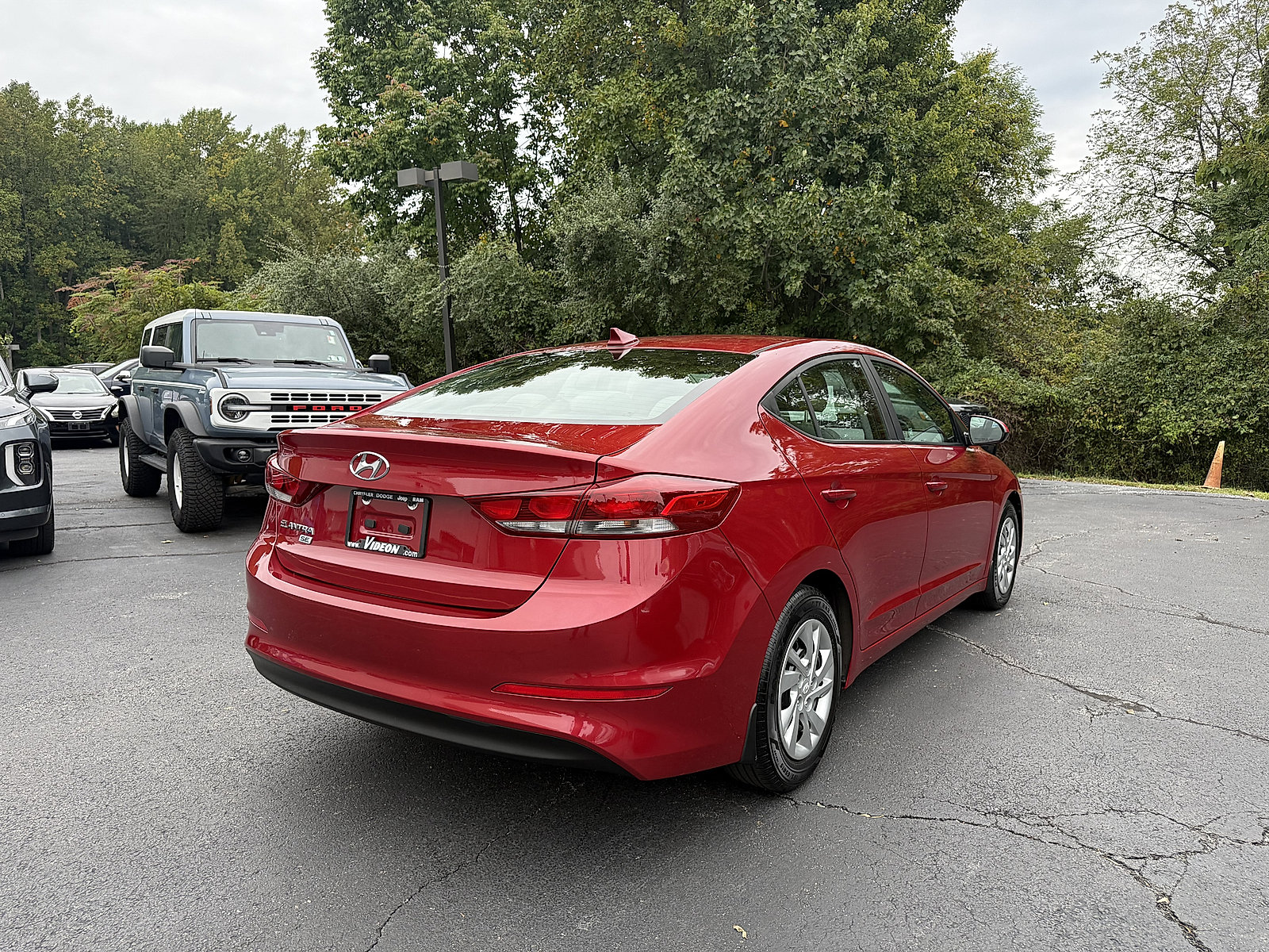 Used 2017 Hyundai Elantra SE FWD image 6