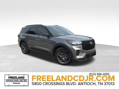 Used 2025 Ford Explorer ST w/ Sun And Sound Package AWD/4WD image 1