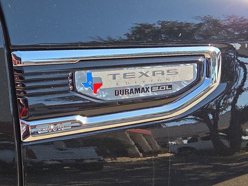 New 2026 GMC Sierra 1500 SLT image 7